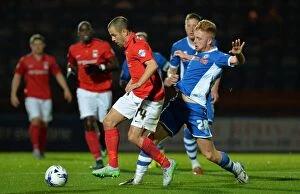 Images Dated 20th October 2015: Joe Cole vs Callum Camps: A Fight for Supremacy in Coventry City's Sky Bet League One Clash at