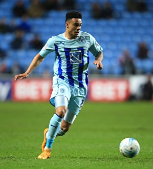 Images Dated 2015 April: Jordan Willis in Action: Coventry City vs Leyton Orient, Sky Bet League One at Ricoh Arena