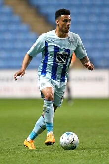 Images Dated 14th April 2015: Jordan Willis in Action: Coventry City vs Oldham Athletic (Sky Bet League One, Ricoh Arena)