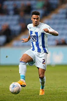 Images Dated 2015 April: Jordan Willis in Action: Coventry City vs Oldham Athletic (Sky Bet League One)