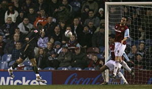 Images Dated 2009 February: Leon Best's Historic First Goal: Coventry City vs. Burnley (Feb 17, 2009)