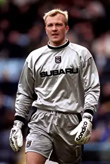 Images Dated 2001: Magnus Hedman: Coventry City Goalkeeper in Action vs Charlton Athletic (FA Carling Premiership)