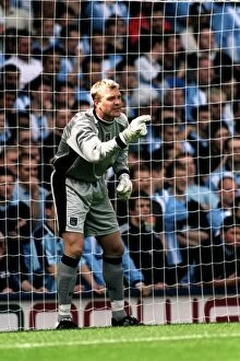 Images Dated 19th August 2000: Magnus Hedman's Thrilling Performance: Coventry City vs. Middlesbrough (2000)