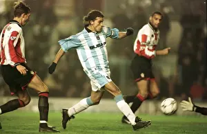 Moustapha Hadji's Dramatic Shot Against Southampton (22-12-2000)