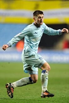 Images Dated 14th February 2012: Oliver Norwood in Action: Coventry City vs Leeds United, Npower Championship