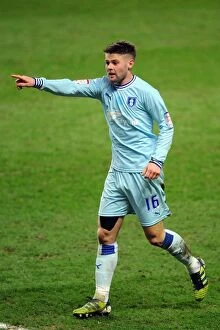 Images Dated 6th March 2012: Oliver Norwood vs. Crystal Palace: A Championship Showdown at Ricoh Arena (6-3-2012)
