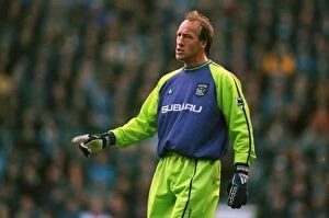 Images Dated 8th November 1997: Steve Ogrizovic in Action: Coventry City vs Newcastle United, FA Carling Premiership