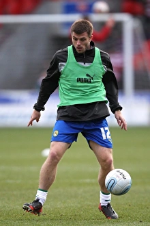 Images Dated 2012 December: Steven Jennings of Coventry City Faces Off Against Doncaster Rovers at Keepmoat Stadium (Npower Football League One)