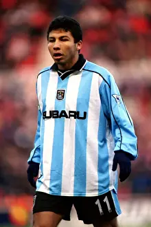 Images Dated 2000: Ysrael Zuniga in Action: Coventry City vs Middlesbrough (Premier League, 30-12-2000)